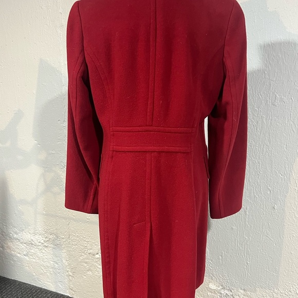 Red lined cashmere wool winter coat by Anne Klein - Picture 3 of 6